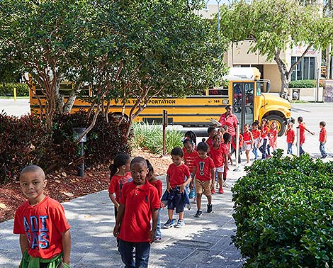 Students coming to the Broward Center