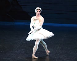 TN_LesBalletsTrockaderoDeMonteCarlo_PS45219.jpg