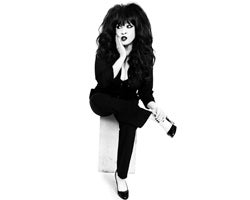 TN_RonnieSpector.jpg