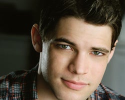 tn_JeremyJordan_PS41918.jpg